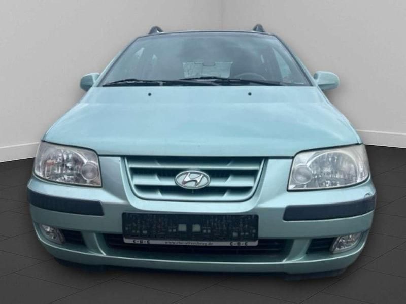 Second-hand Hyundai Matrix 82 CP (60 kW) 2005 Argintiu Monovolum