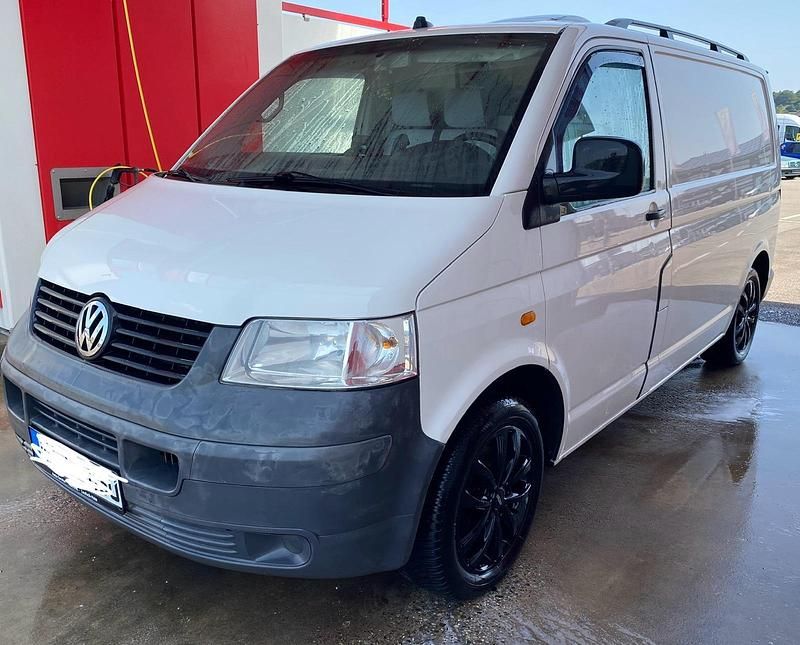 Weiß Gebraucht 2004 VW T5 Van | 8.900 € - Bild 1/4
