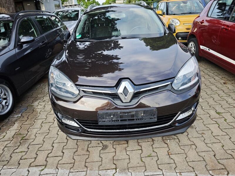 Braun Gebraucht 2014 Renault Mégane III Authentique Limousine | 3.450 € (Guter Preis) - Bild 1/4