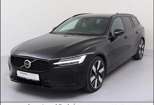 Gebraucht Volvo V60 Plus 455 PS (334 kW) 2025 Schwarz Kombi