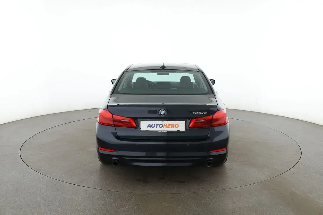 Gebraucht BMW 530e Sport Line 95 PS (69 kW) 2018 Grau Limousine