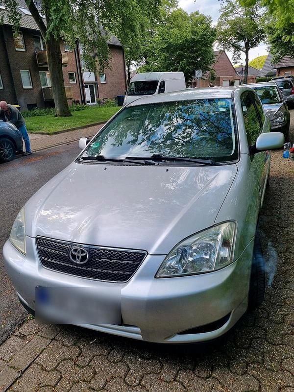 Gebraucht Toyota Corolla 116 PS (85 kW) 2003 Silber Kleinwagen