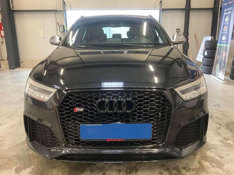 Schwarz Gebraucht 2016 Audi RS Q3 Advanced SUV | 25.555 € - Bild 1/4