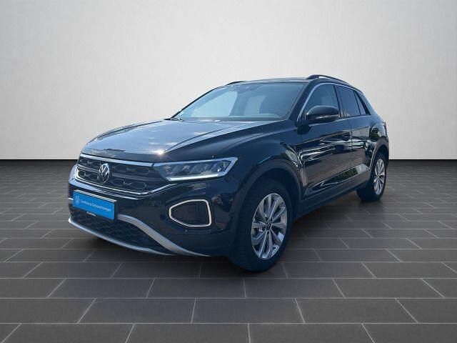 Deep black perleffekt (metallic) Gebraucht 2025 VW T-Roc SUV | 27.700 € (Superpreis) - Bild 1/4