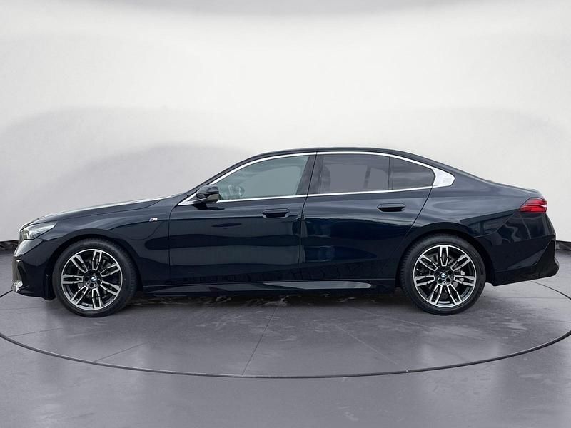 Gebraucht BMW 520 Performance 197 PS (144 kW) 2024 Schwarz Limousine