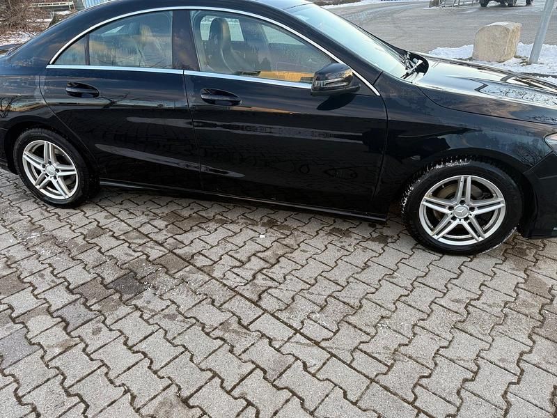 Gebraucht Mercedes CLA200 AMG line 156 PS (114 kW) 2015 Schwarz Coupé
