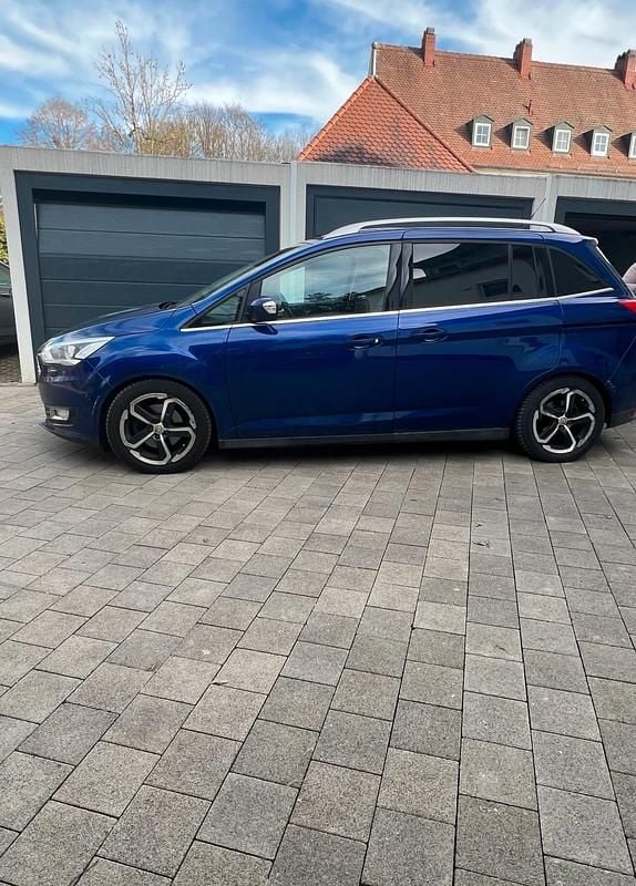 Gebraucht Ford Grand C-Max Titanium 150 PS (110 kW) 2016 Blau Van / Kleinbus