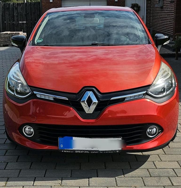 Rot Gebraucht 2014 Renault Clio IV Initiale Paris Kleinwagen | 7.950 € (Etwas zu teuer) - Bild 1/4