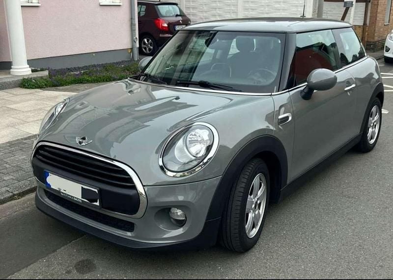 Grau Gebraucht 2017 Mini ONE Kleinwagen | 9.800 € (Guter Preis) - Bild 1/4