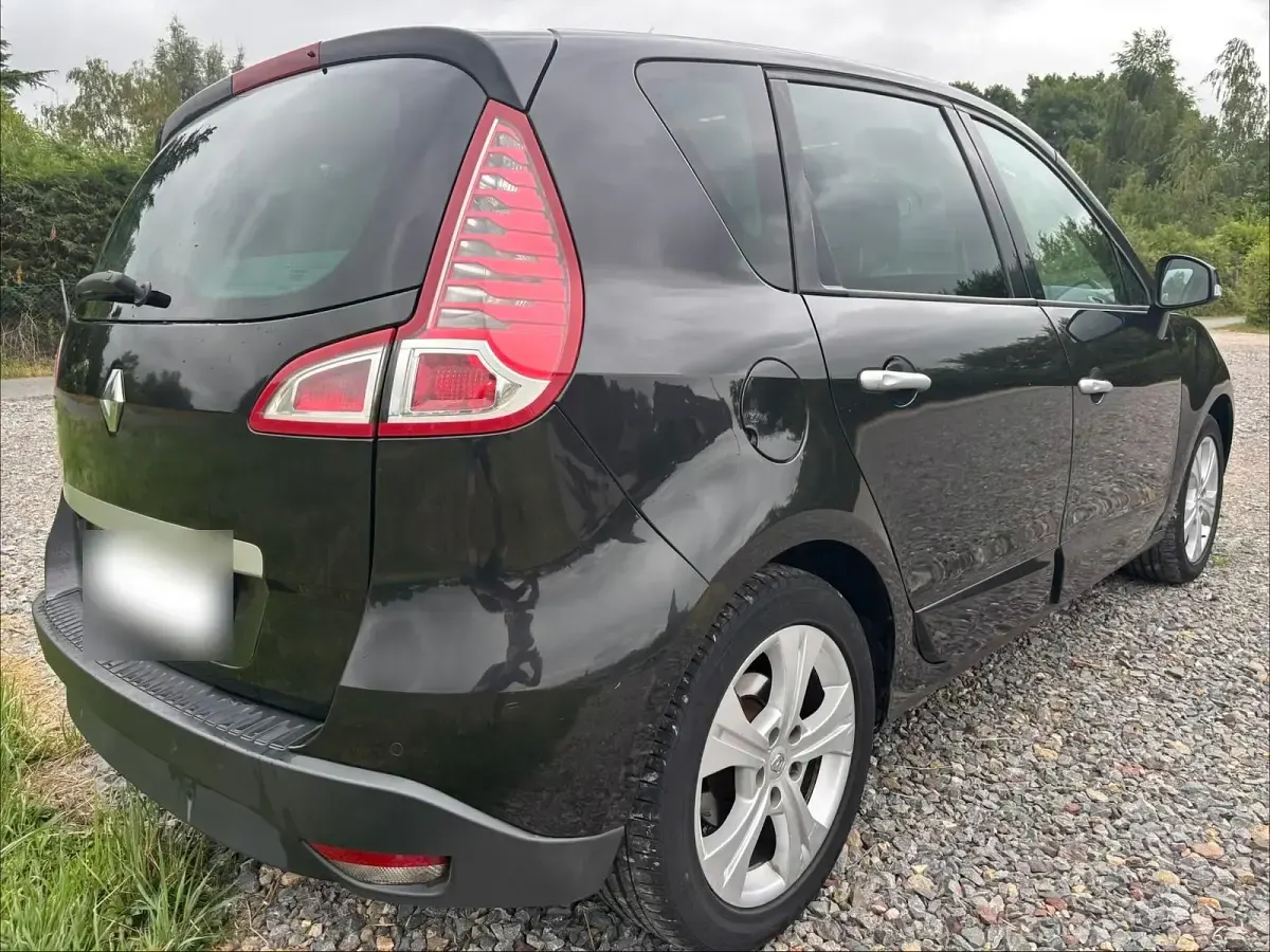 Gebraucht Renault Scénic Dynamique 160 PS (117 kW) 2010 Schwarz Van / Kleinbus