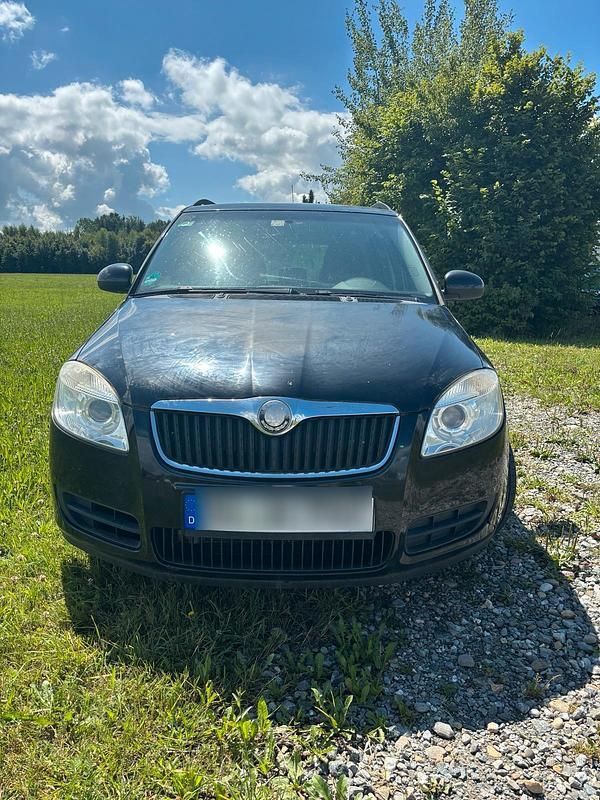 Schwarz Gebraucht 2008 Skoda Fabia Kombi | 799 € (Superpreis) - Bild 1/4