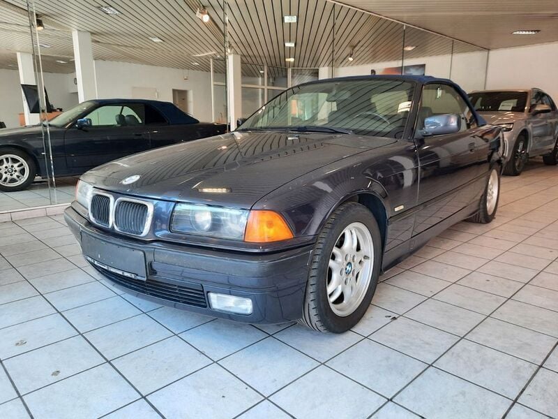 Blau Gebraucht 1996 BMW 318 Cabriolet Cabrio | 3.950 € (Superpreis) - Bild 1/4