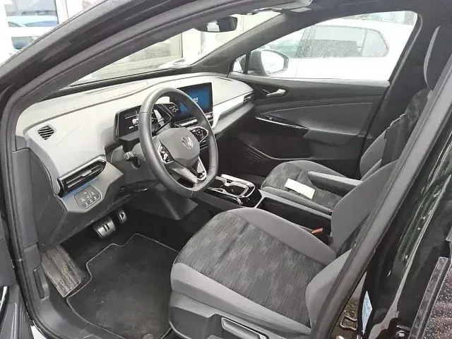 Gebraucht VW ID.4 Pro Performance 150 kW (204 PS) 2023 Grenadillschwarz metallic SUV