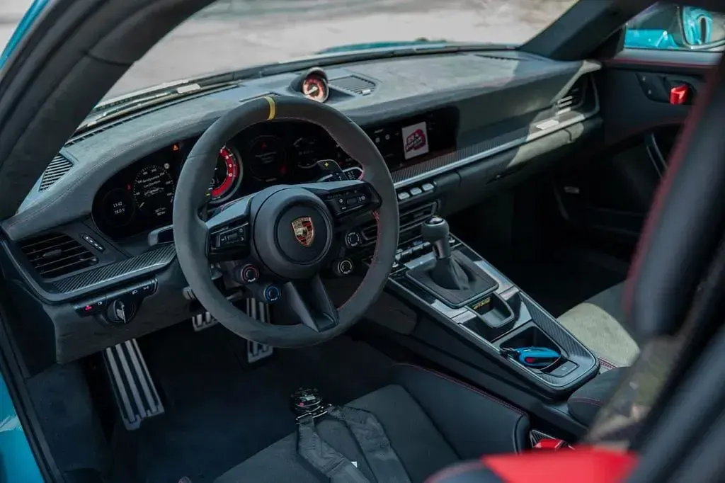 Neu Porsche 911 525 PS (386 kW) 2025 Blau