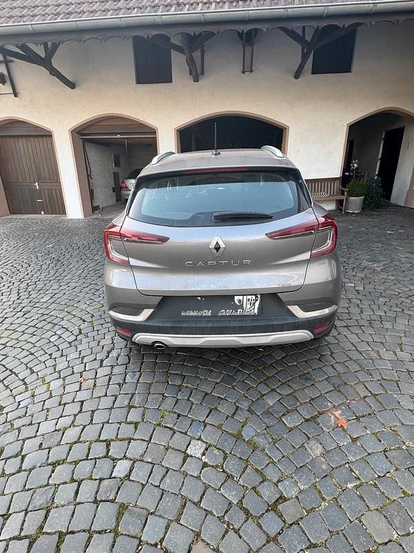 Gebraucht Renault Captur Intens 131 PS (96 kW) 2020 SUV
