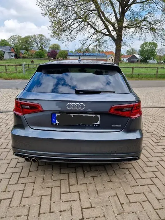 Gebraucht Audi A3 S-Line 184 PS (135 kW) 2015 Grau Limousine