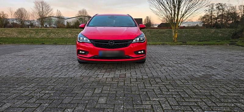 Gebraucht Opel Astra 160 PS (117 kW) 2016 Rot Kombi