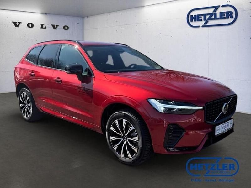 Gebraucht Volvo XC60 Plus 197 PS (144 kW) 2023 Fusion red / metallic SUV