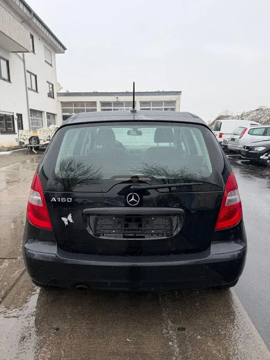 Gebraucht Mercedes A160 95 PS (69 kW) 2012 Schwarz Limousine