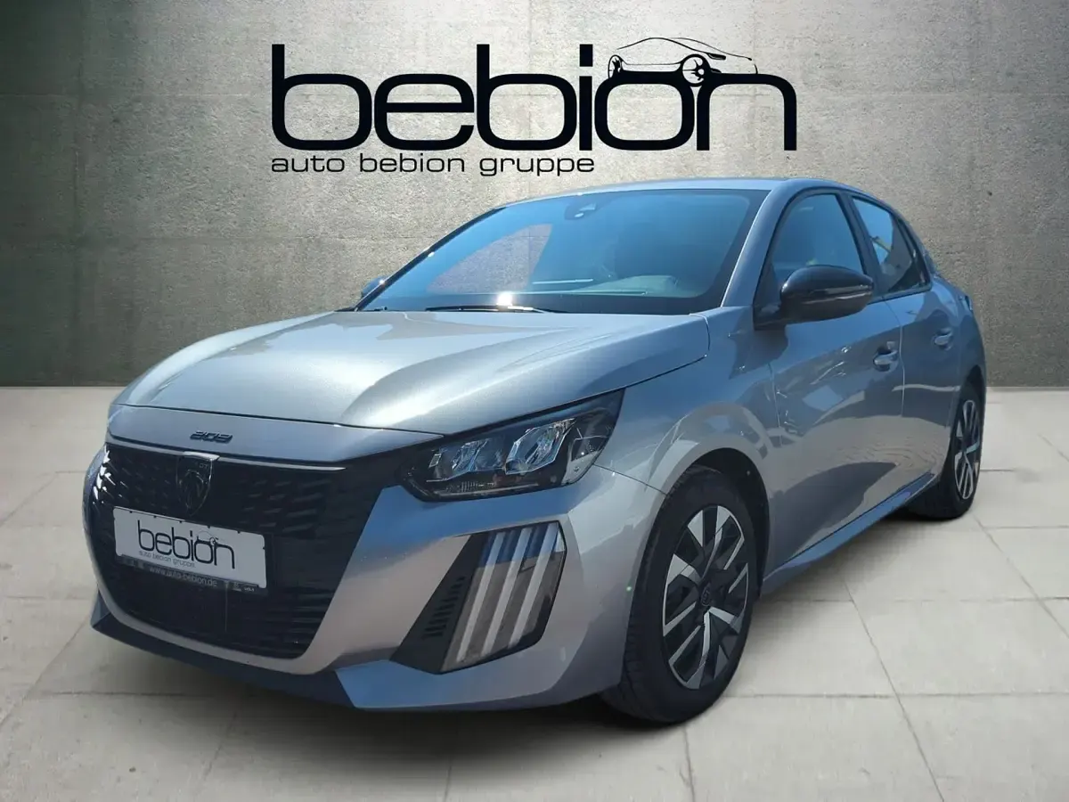 Gebraucht Peugeot 208 Active 101 PS (74 kW) 2024 Kleinwagen