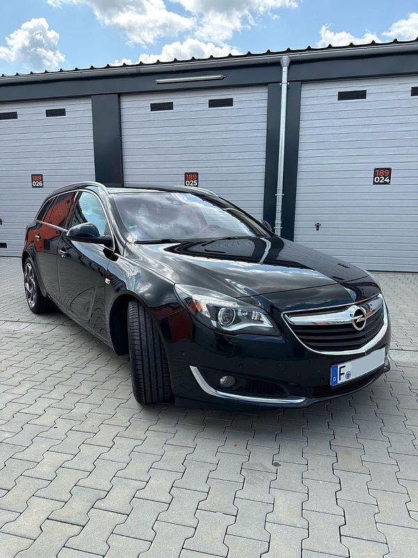 Gebraucht Opel Insignia 170 PS (125 kW) 2017 Schwarz Kombi