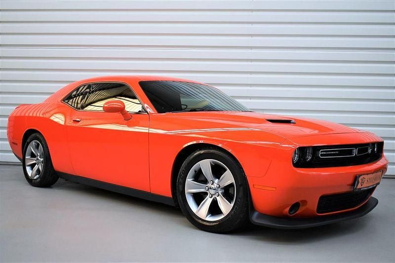 Gebraucht Dodge Challenger SXT 309 PS (227 kW) 2020 Orange Coupé