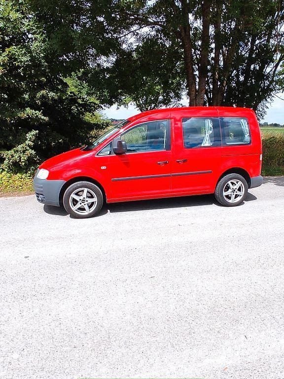 Rot Gebraucht 2008 VW Caddy Life Van / Kleinbus | 4.500 € (Fairer Preis) - Bild 1/4