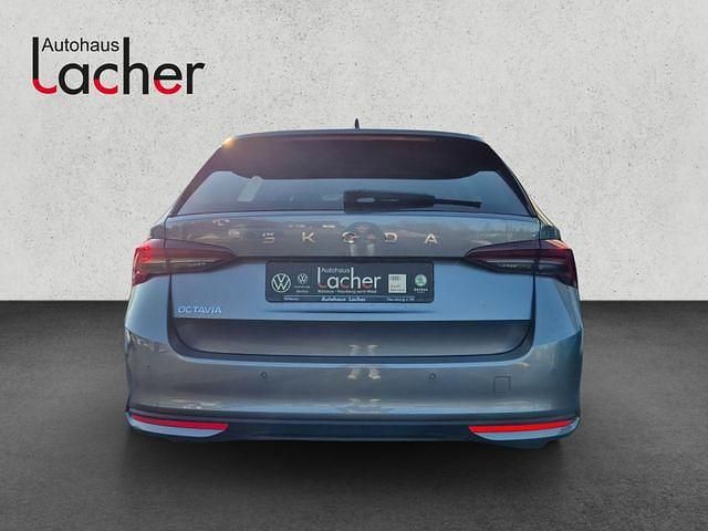 Neu Skoda Octavia Selection 150 PS (110 kW) 2025 Graphitegrau metallic Kombi