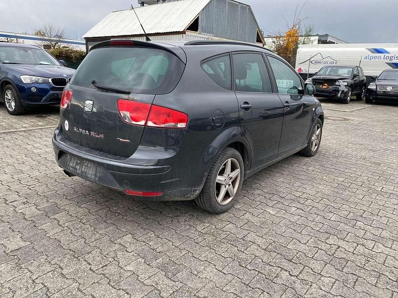 Gebraucht Seat Altea XL 105 PS (77 kW) 2010 Grau Van / Kleinbus