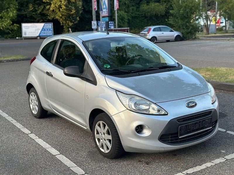 Grau Gebraucht 2010 Ford Ka Trend Kleinwagen | 1.800 € (Guter Preis) - Bild 1/4