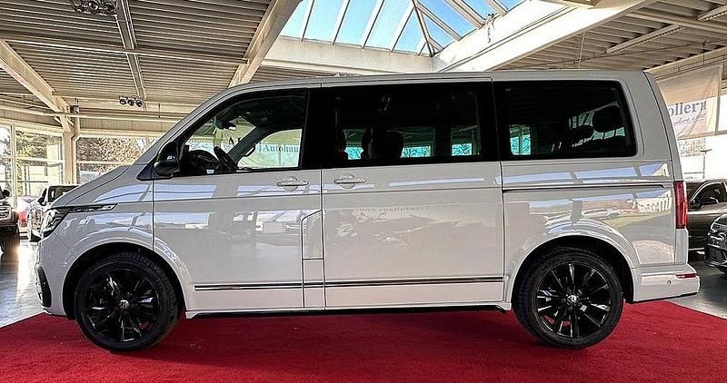 Gebraucht VW Multivan 204 PS (150 kW) 2021 Ascotgrau Van