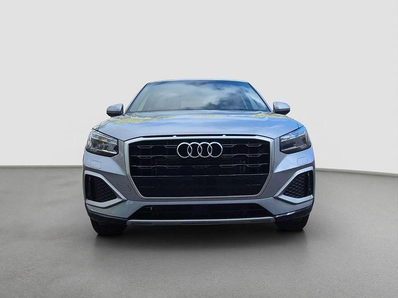 Neu Audi Q2 Advanced Plus 150 PS (110 kW) 2026 Silber SUV