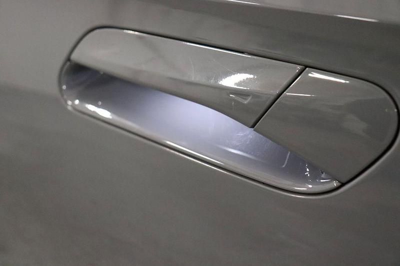 Gebraucht VW ID.4 Pro Performance 150 kW (204 PS) 2022 Grau SUV