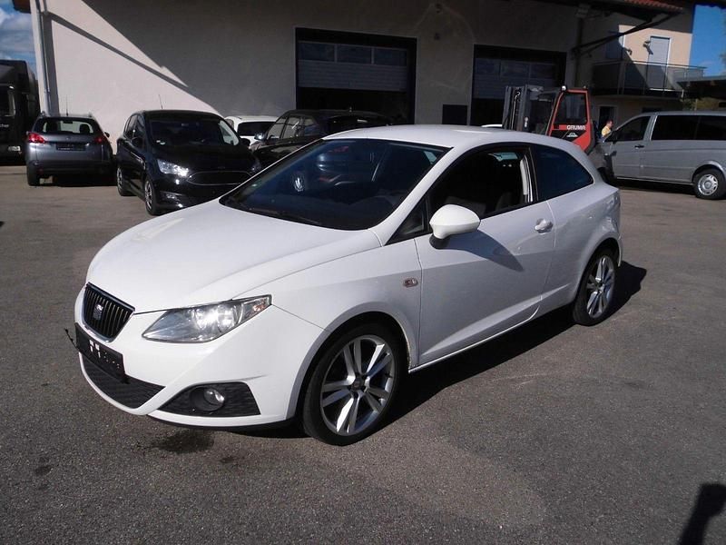 Weiß Gebraucht 2010 Seat Ibiza Sport Limousine | 1.250 € (Superpreis) - Bild 1/4