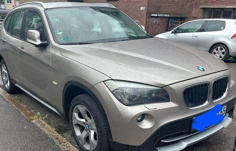 Beige Gebraucht 2011 BMW X1 SUV | 6.000 € (Fairer Preis) - Bild 1/4