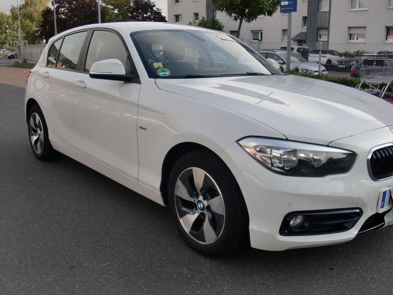 Weiß Gebraucht 2015 BMW 116 M Sport Kleinwagen | 5.799 € (Superpreis) - Bild 1/4