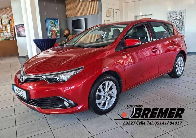 Navachorot Gebraucht 2016 Toyota Auris Edition-S Limousine | 11.450 € (Fairer Preis) - Bild 1/4
