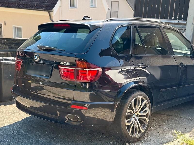 Schwarz Gebraucht 2011 BMW X5 M Sport SUV | 16.600 € (Fairer Preis) - Bild 1/4