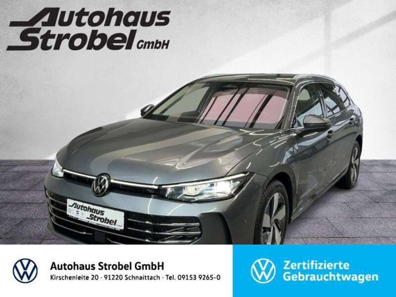 Diabasgrau metallic Gebraucht 2024 VW Passat Elegance Kombi | 53.990 € - Bild 1/3