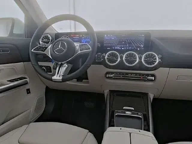 Gebraucht Mercedes EQA250 139 kW (190 PS) 2025 SUV