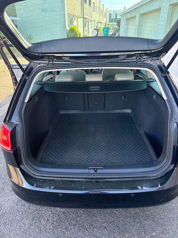 Gebraucht VW Golf VII Comfortline 140 PS (102 kW) 2013 Schwarz Kombi