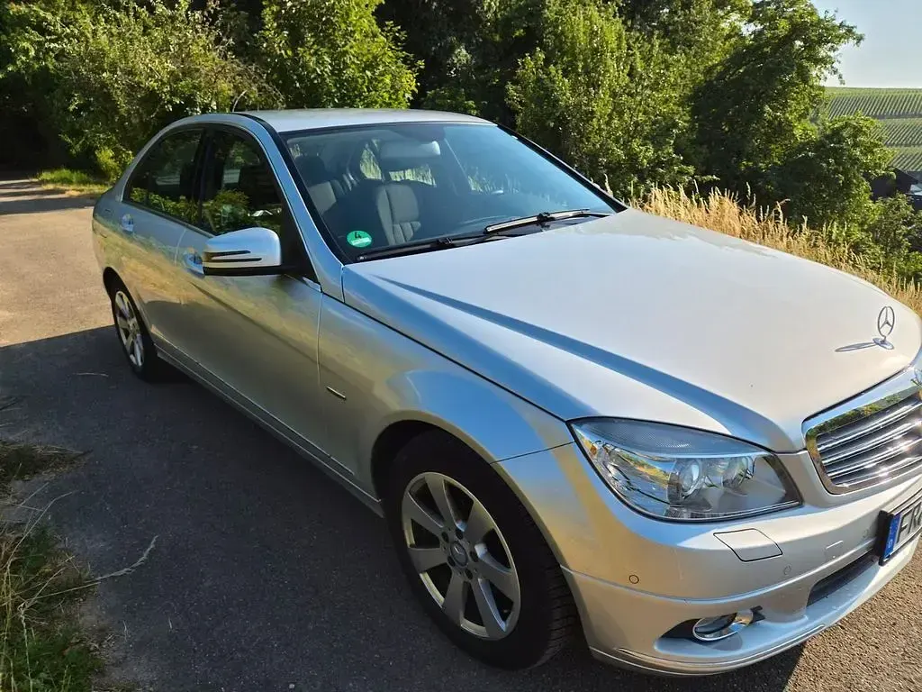 Gebraucht Mercedes C200 Elegance 184 PS (135 kW) 2009 Silber Limousine