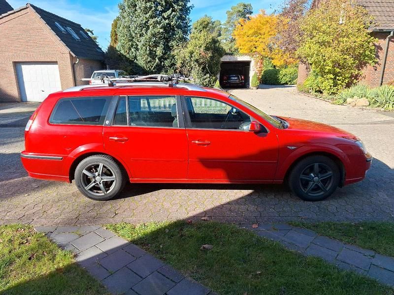 Rot Gebraucht 2006 Ford Mondeo Kombi | 3.800 € (Etwas zu teuer) - Bild 1/4