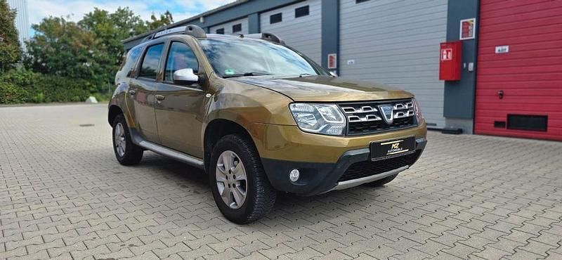 Gebraucht Dacia Duster Lauréate 114 PS (83 kW) 2016 Grün SUV