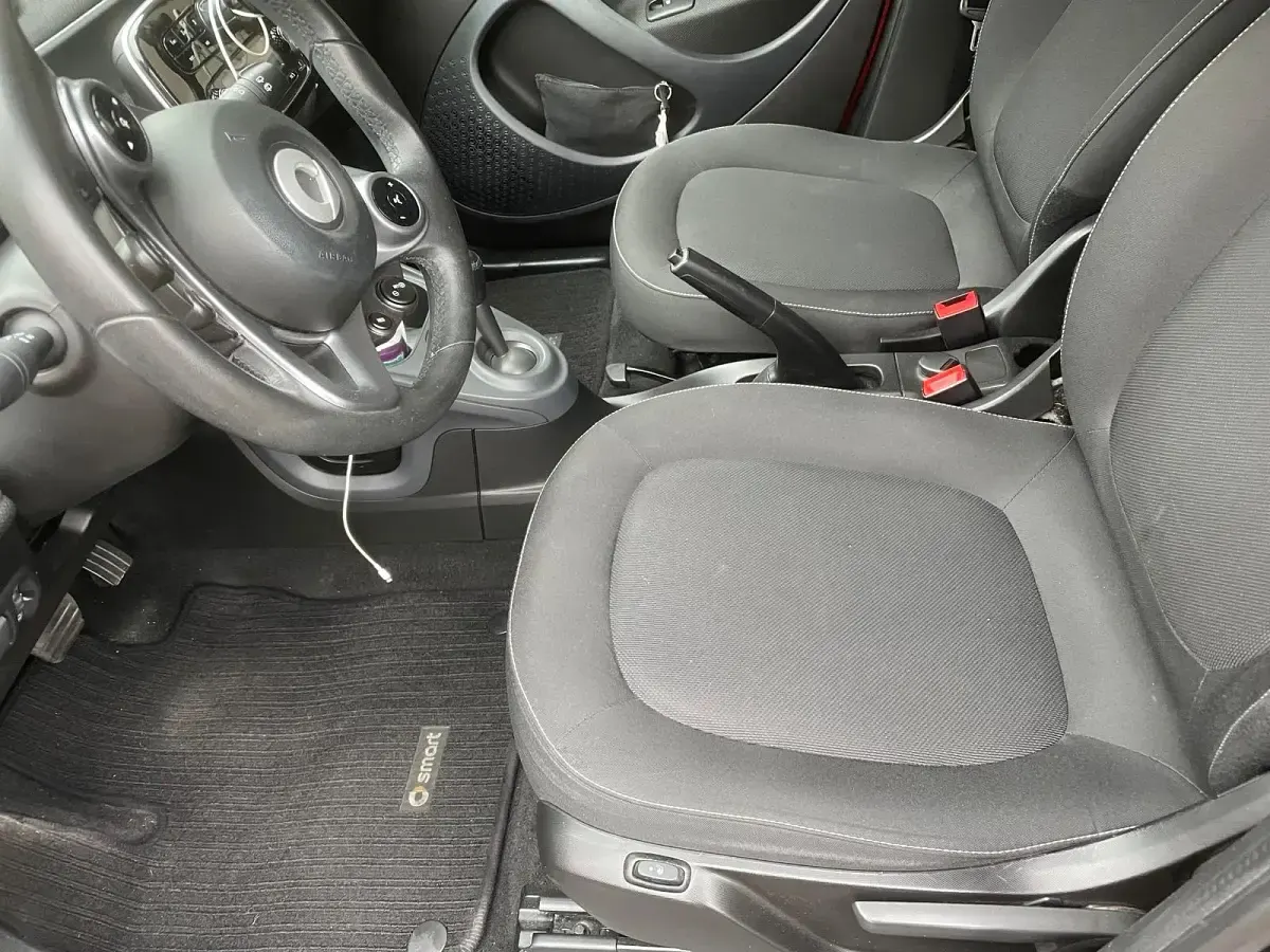 Gebraucht Smart ForFour 90 PS (66 kW) 2016 Rot Kleinwagen