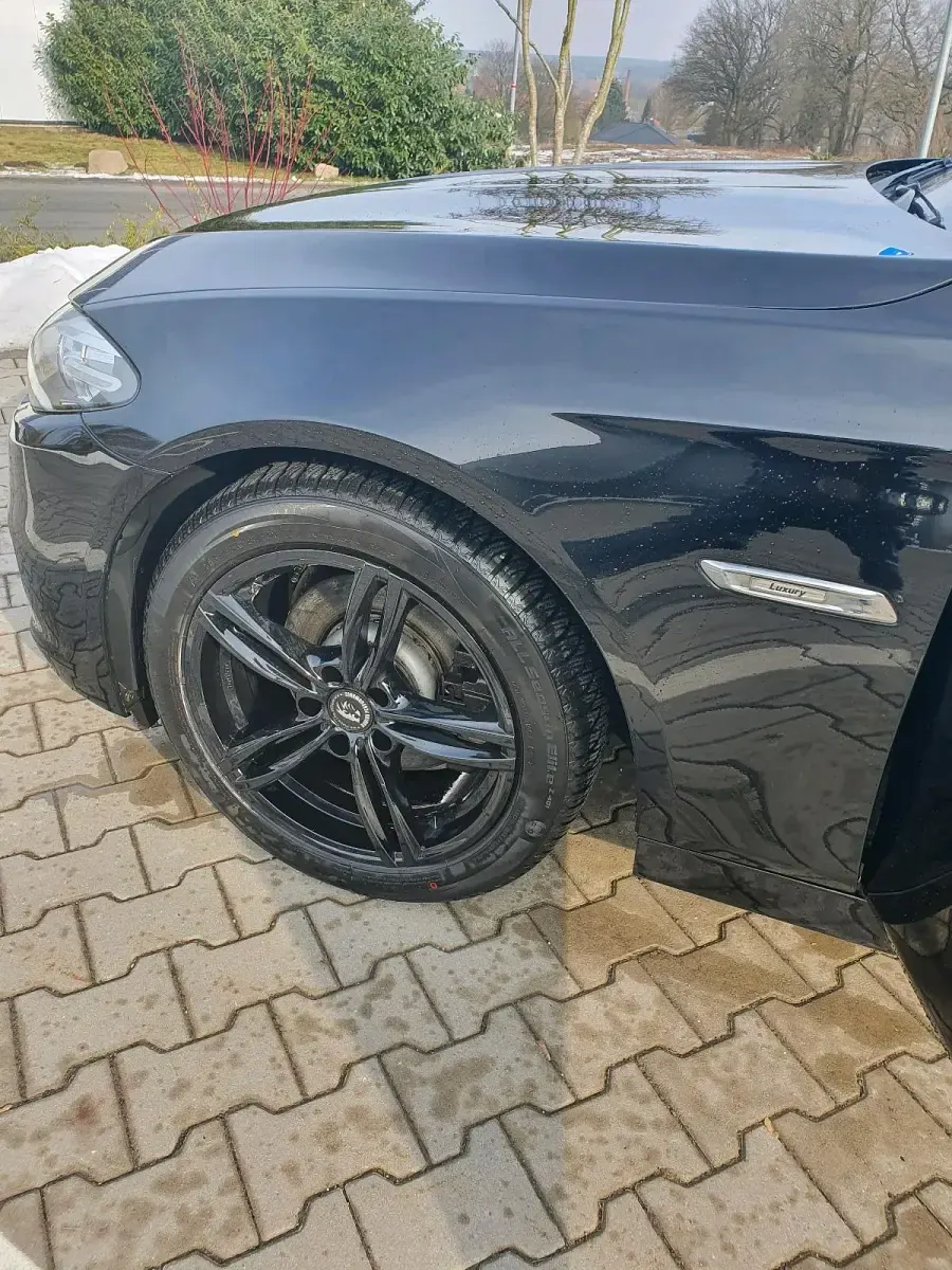 Second-hand BMW 520 190 CP (139 kW) 2015 Negru Berlinǎ