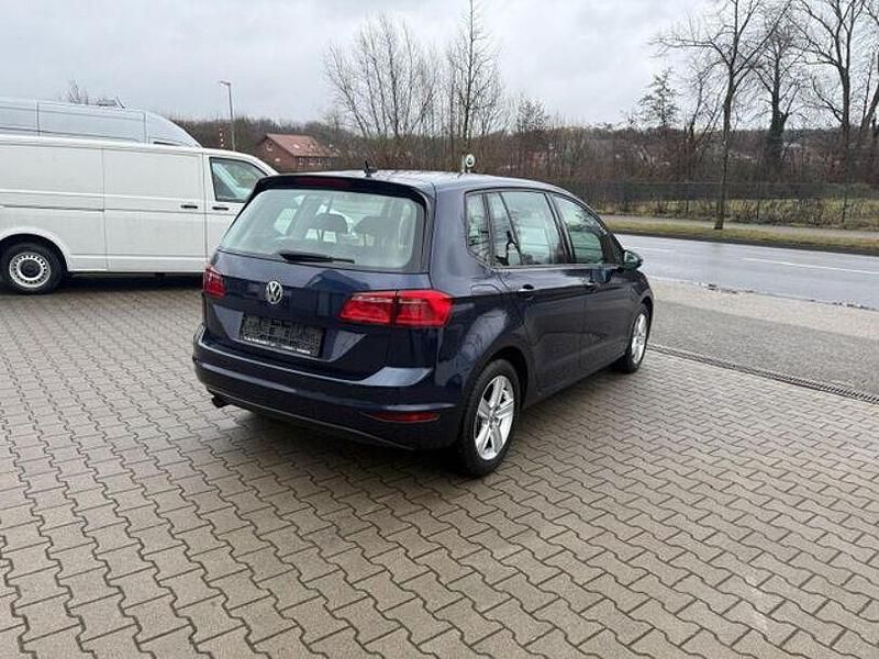 Gebraucht VW Golf VII Comfortline 110 PS (80 kW) 2014 Blau Limousine
