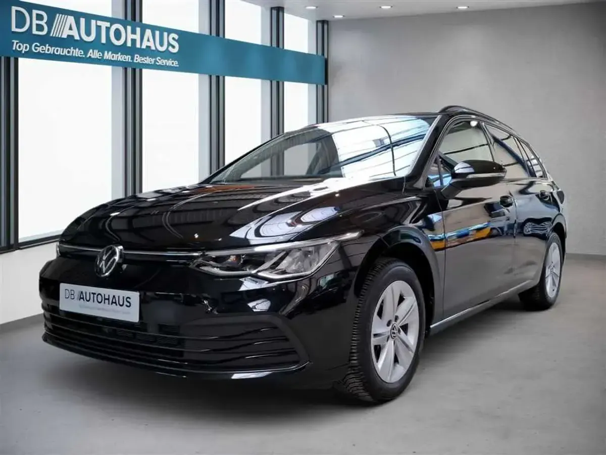 Gebraucht VW Golf VIII Life 110 PS (80 kW) 2024 Kombi