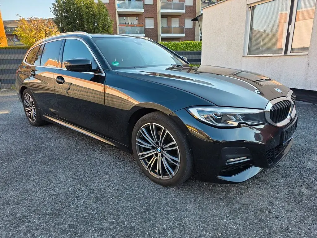 Gebraucht BMW 320 M Sport 190 PS (139 kW) 2021 Schwarz Limousine