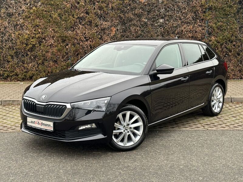 Schwarz Gebraucht 2023 Skoda Scala Style Kleinwagen | 20.170 € (Fairer Preis) - Bild 1/4